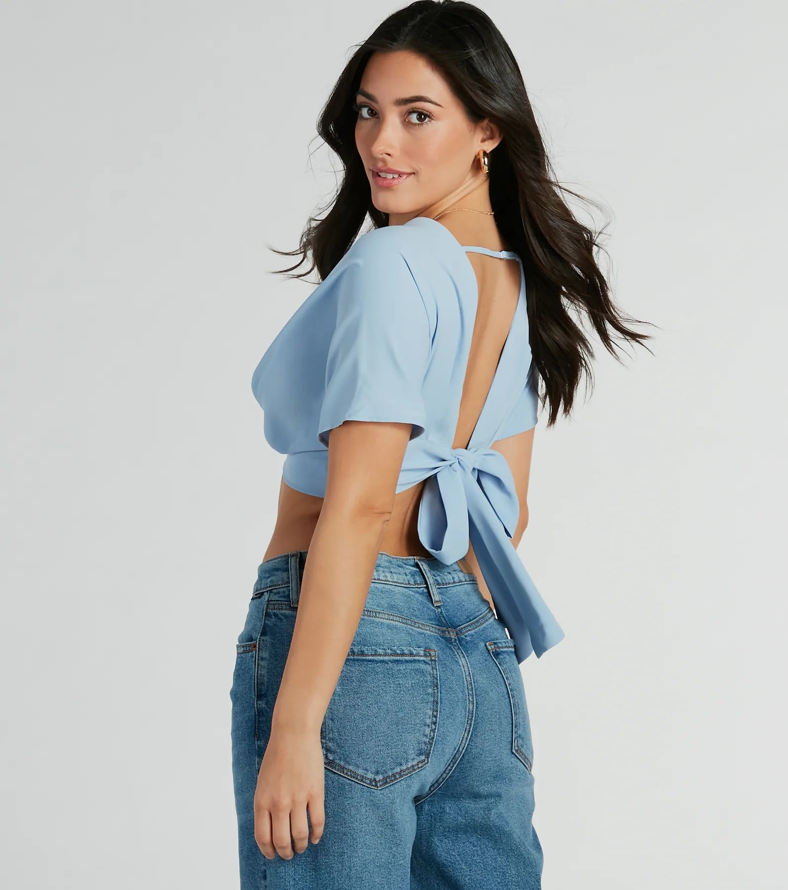 Chic Arrival V-Neck Dolman Satin Crop Top performance