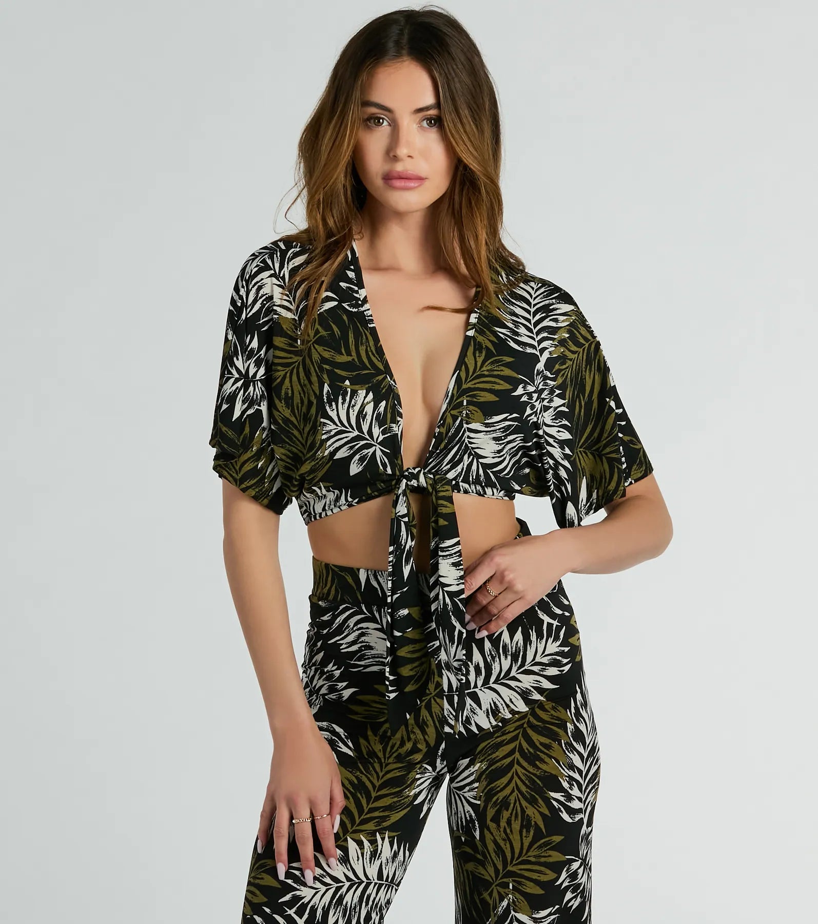 Living In The Palms Tie-Front Crop Top Casual Women's Japanese 