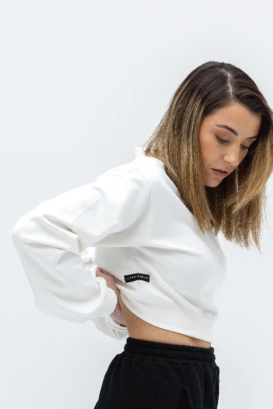Signature Crop Pullover Gym