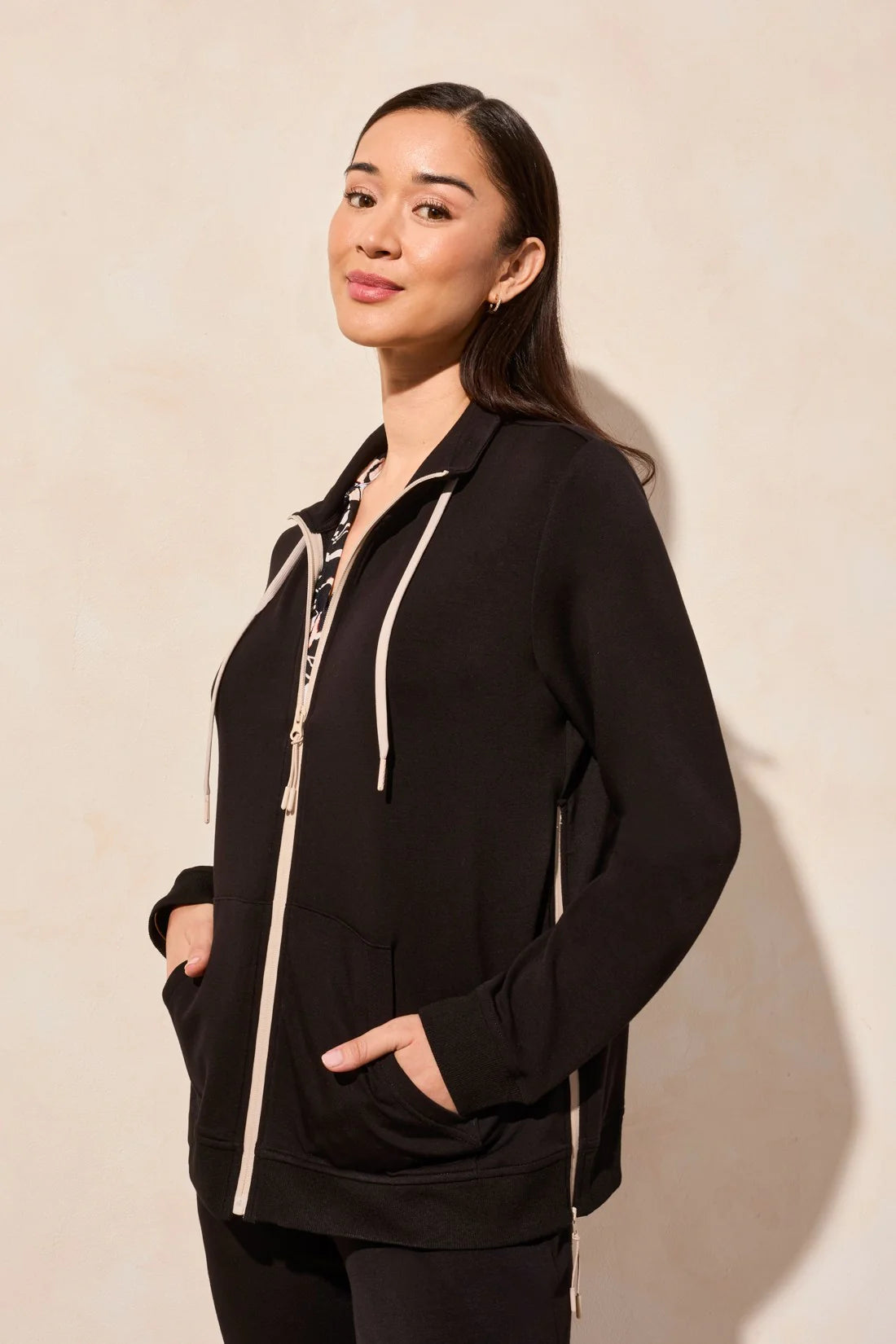 Tri 2064o Techno Lux Textured Mock Neck Cardigan Bohemian Women's Free