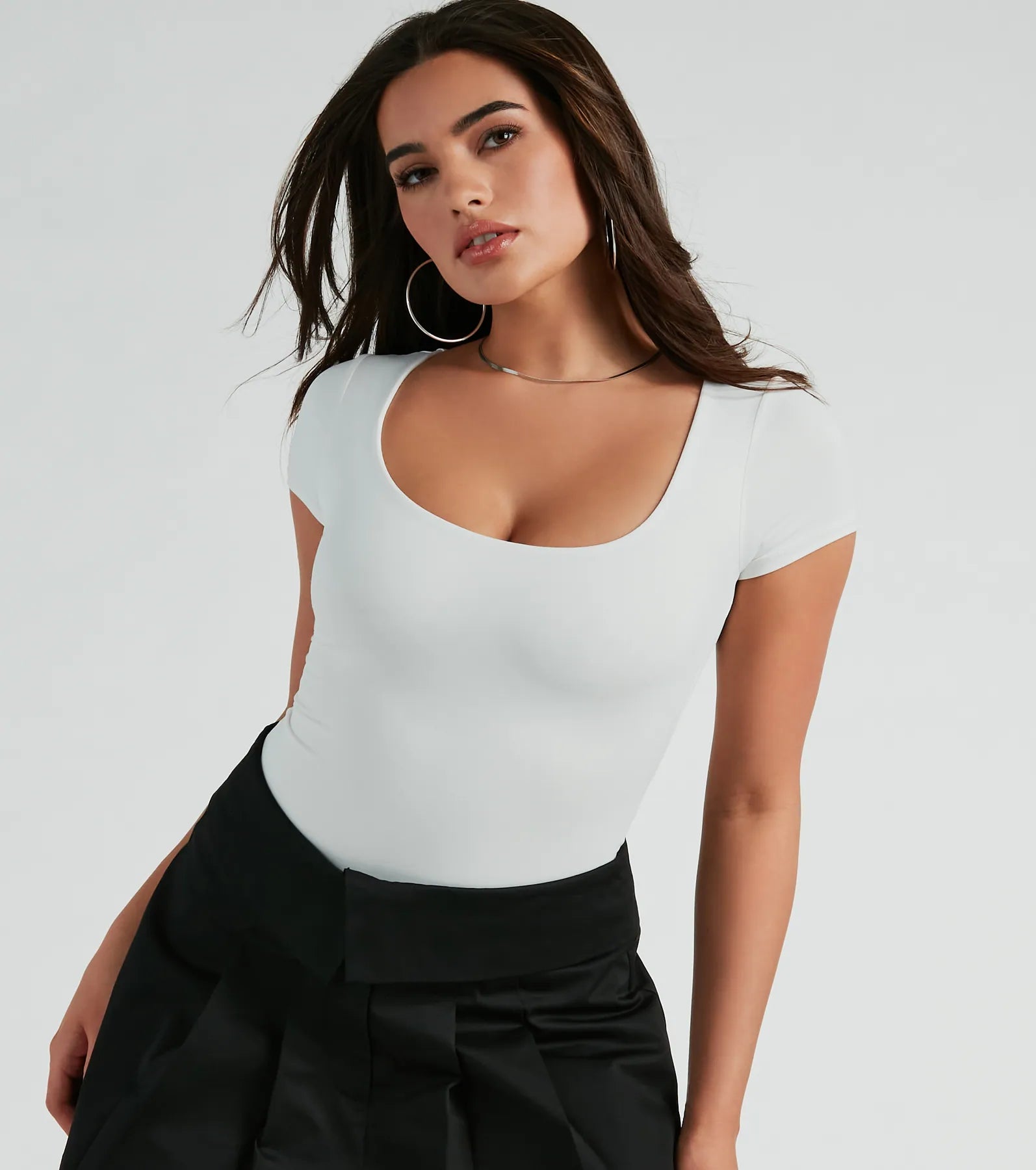 Smooth Silhouette Scoop Neck Short Sleeve Bodysuit Contemporary 