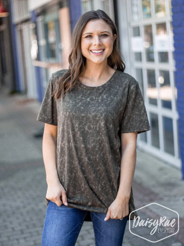 Can't Tye Me Down Short Sleeve Tie Dye Shirt, Green Monochromatic Office Style
