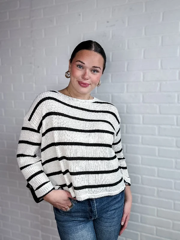 Stripe Relax Quarter Sleeve Top Monochromatic Office Style