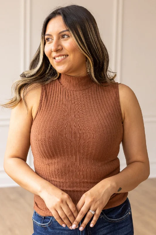 The Portia Sleeveless Turtleneck, Brown Hip Women's Urban