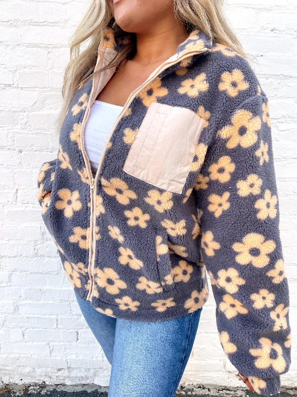 Traci Floral Sherpa Adventure