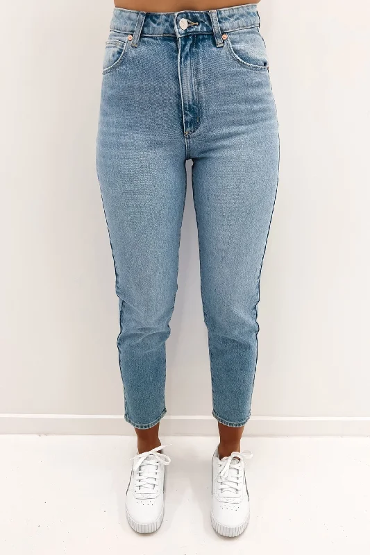 A 94 High Slim Jean Madelyn Women