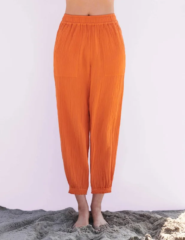 Easy Pocket Pant In Poppy Relaxed Women's 