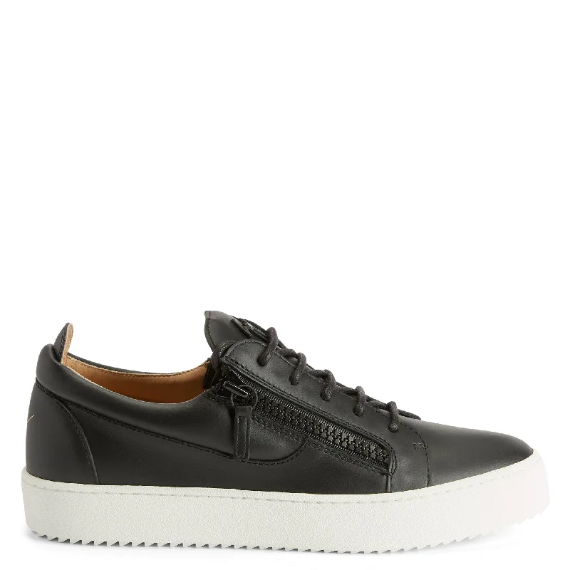 Giuseppe Zanotti Frankie Metallic Trim Shoe Design  