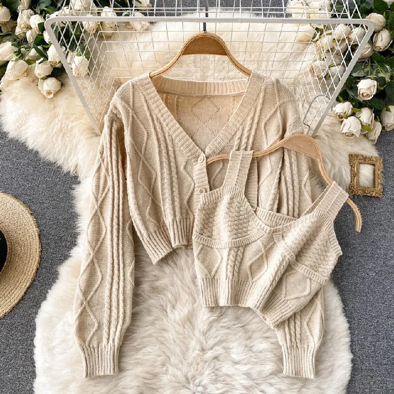 Cyra Premium Woolen Sweater Set Compression