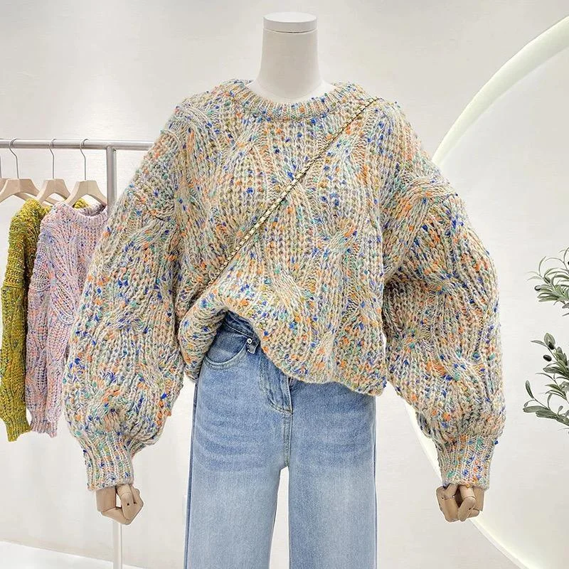Rosie Statement Pullover Vacation